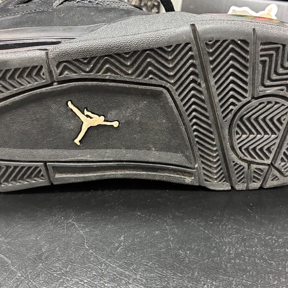 Jordan 4 black car main image 10